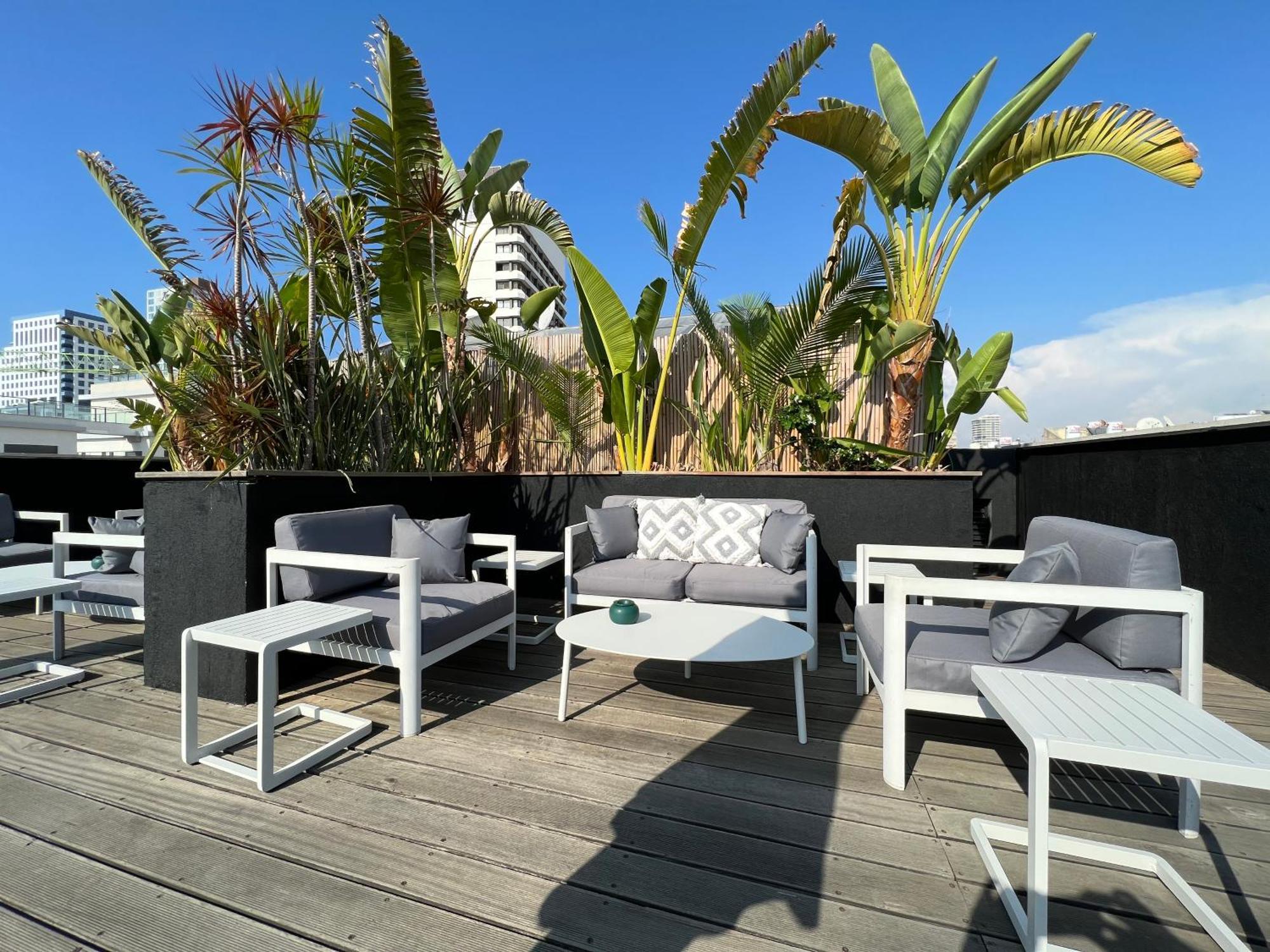 Beer Garden Hotel Тел Авив Екстериор снимка